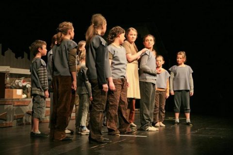 2010 Kinderheim D.RACHE 03