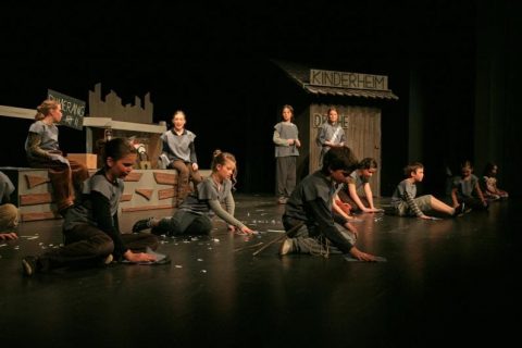 2010 Kinderheim D.RACHE 16