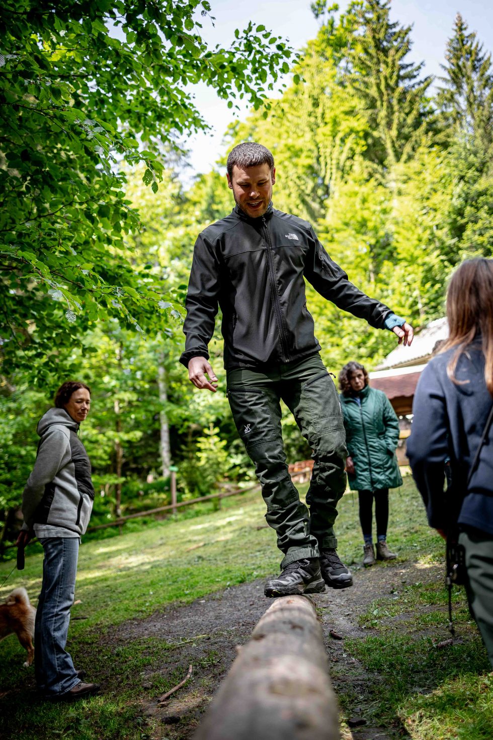 Die Maske Hüttenwochenende Balancieren