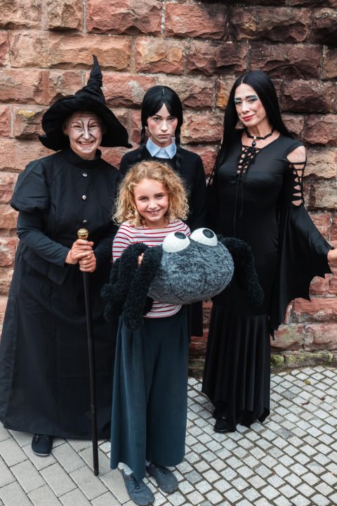 Leise Rieselt Der Spuk - Frauenpower