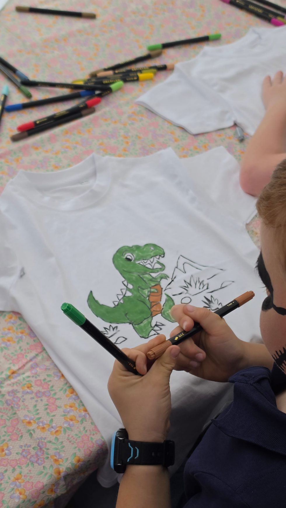 Shirts bemalen 50 jähriges Jubiläum
